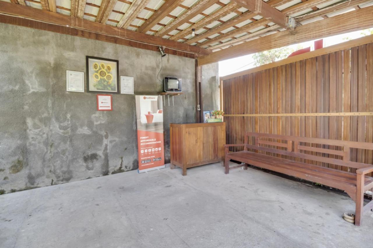 Prawirotaman Reddoorz At Omah Kayu Homestay Yogyakarta מראה חיצוני תמונה